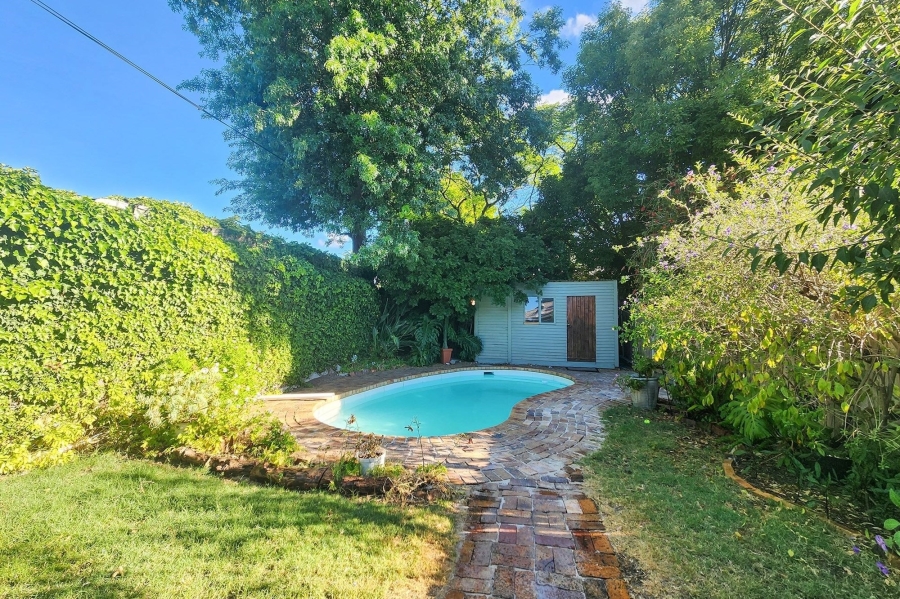 2 Bedroom Property for Sale in Harfield Village Western Cape